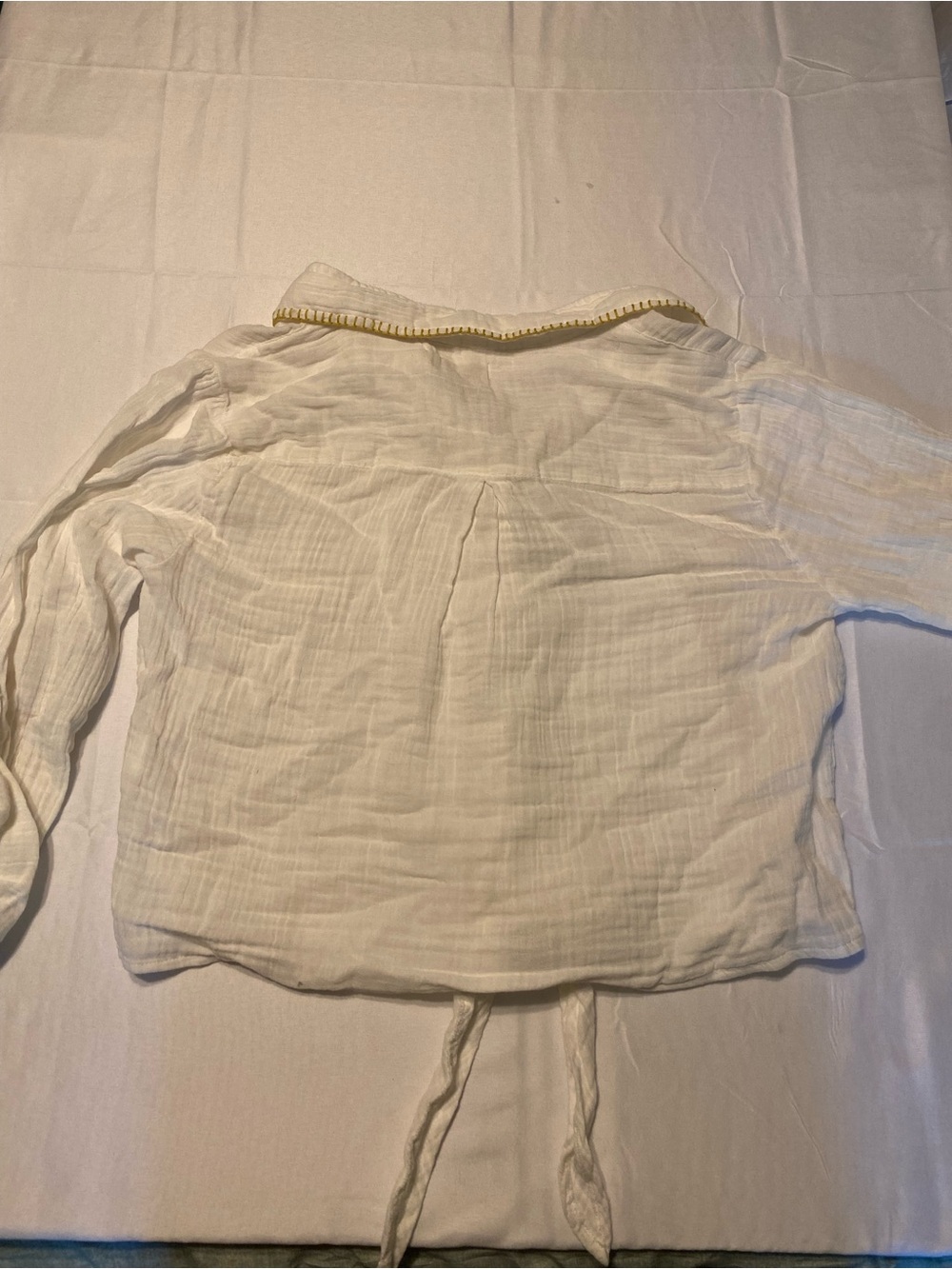 NWT NATURAL LIFE White Button-Front Tie Hem Shirt with Yellow Trim - Picture 6 of 6